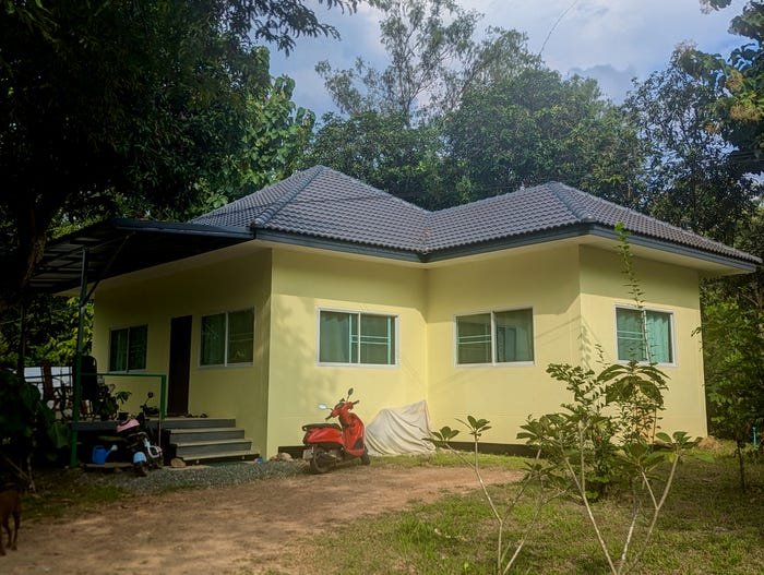 A retired Florida cop moved to Thailand with his wife and dog. He says