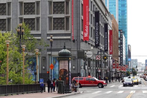 These retailers are bucking the trend and opening stores in San Francisco despite the city's 'doom loop'