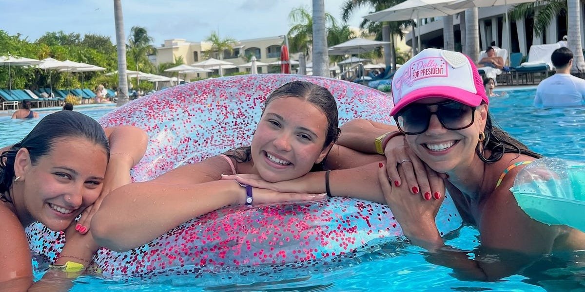 I booked a budget-friendly, all-inclusive resort in Mexico for a family trip. I wouldn't do it again.