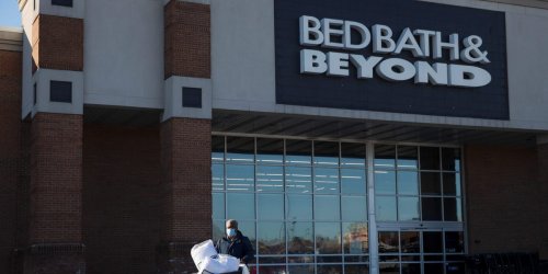 Bed Bath & Beyond has another 50% to fall, and its 'dumpster fire' first quarter means its days could be numbered, analysts say