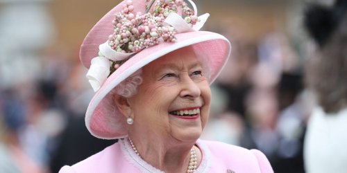 Queen Elizabeth II Was Battling Bone Marrow Cancer Before She Died ...