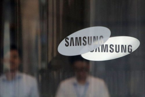 Samsung reportedly tells executives they're working 6 days a week now