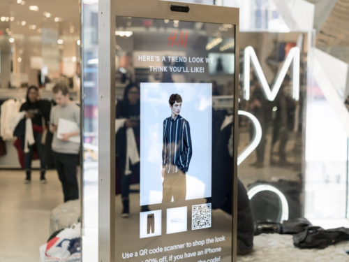 H&M is trialing a smart mirror that suggests outfits for you — and customers love it