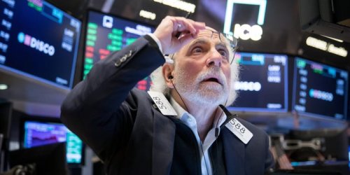 Dow plunges 430 points as yields surge to levels not seen since 2007 and slam US stocks