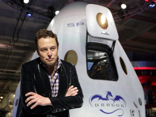 SpaceX is working on a 'pizza box' that should scare your internet company