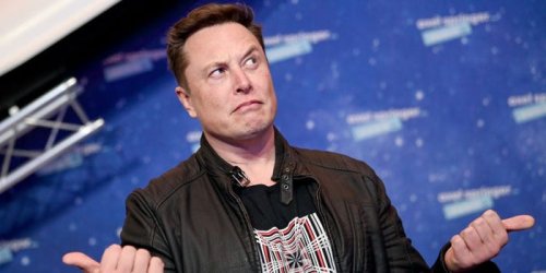 Why Elon Musk has Warren Buffett and other celebrity CEOs to thank for his 'Saturday Night Live' hosting gig