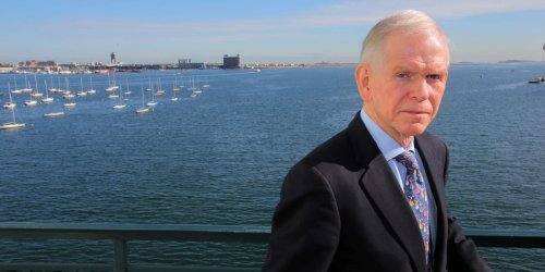 Jeremy Grantham warns of a massive stock market crash and highlights what to own in his 2023 outlook. Here are the 7 best quotes.