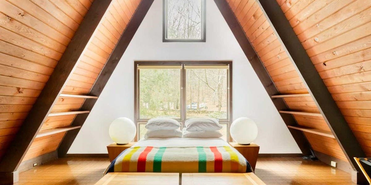 14 cabins, yurts, A-frames, and other unique Hudson Valley Airbnbs we're eyeing for a fall getaway