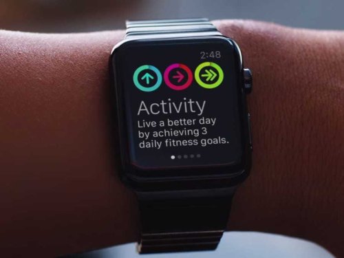 We asked a bunch of fitness experts about the Apple Watch — here's what they had to say