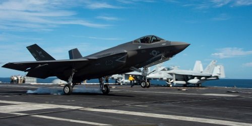 Photo surfaces of F-35 that crashed into the South China Sea after a 'landing mishap' on a US Navy aircraft carrier