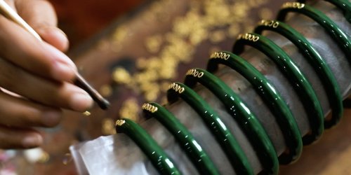 Why people risk their lives to make millions of bangles in India