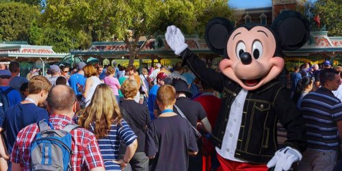 Universal Orlando Publicly Mocks Disneyland Over Naked Guest Arrest