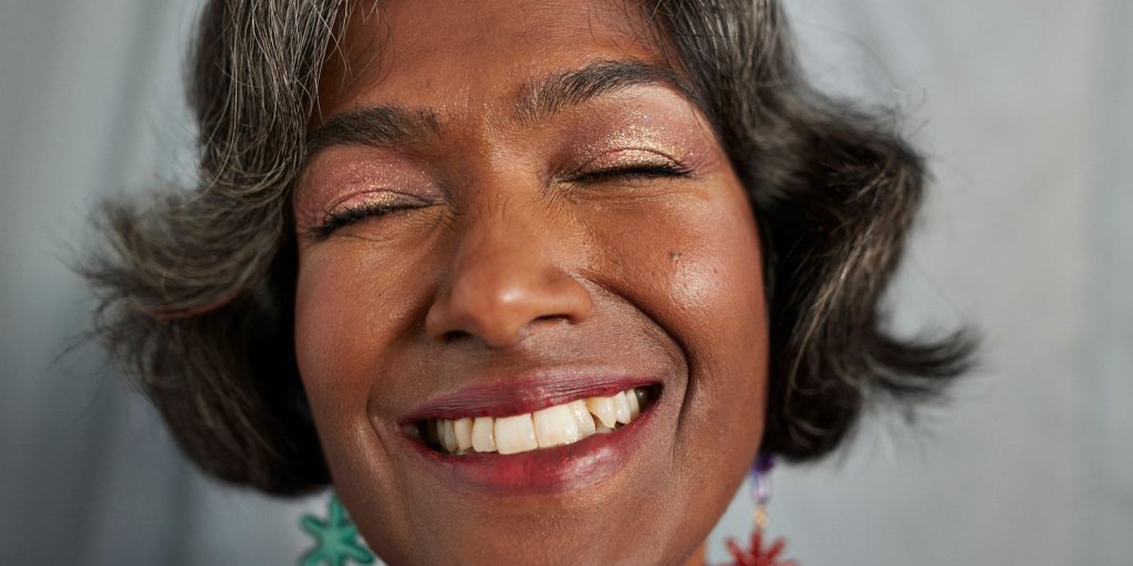 People Say This $19, Crease-Preventing Eyeshadow Primer Is People Say This $19, Crease-Preventing Eyeshadow Primer Is
