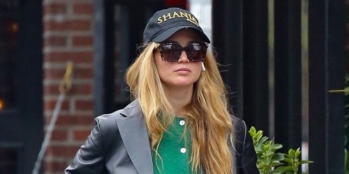 Jennifer Lawrence Wore the Original Cool-Girl Sneakers 3 Times in One Week