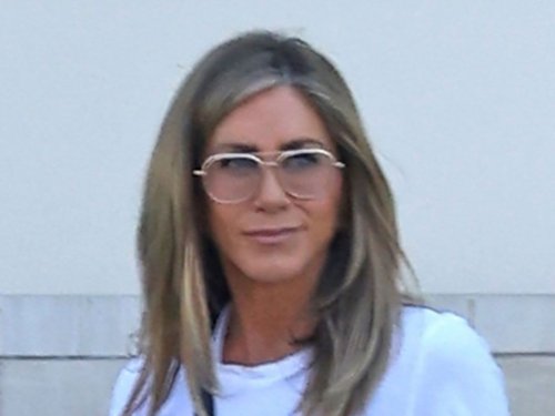 Jennifer Aniston Wore the Unexpected Summer Shoe Jennifer Garner Is Also a Fan Of