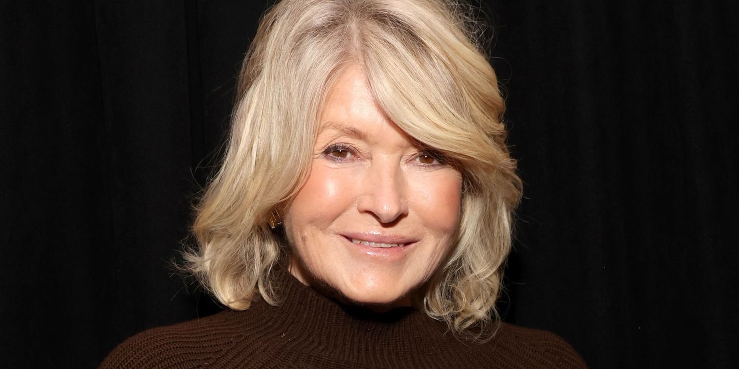 Martha Stewart, 85, Said She’d Wear This French-Inspired Comfy Matching Set “to the Office in a Second”