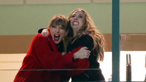 Taylor Swift Winterized Her Chief's Game Day Outfit With a Red Teddy Coat