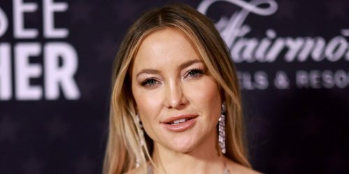 Kate Hudson 43 Strips Down In The Bath Rocks A Bikini By The Pool And More In New Photo Dump 3086