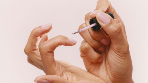 6 Expert-Approved Ways to Strengthen Damaged Nails