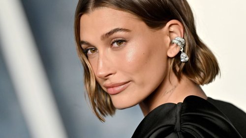 Glow à la Hailey Bieber: Das Trend-Make-up für perfekte Haut