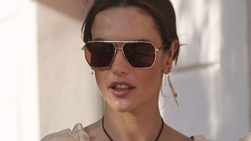 Alessandra Ambrosio zeigt, wie elegant ein Boho-Look im Sommer 2025 aussehen kann