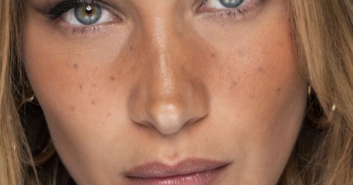 Beauty-Trend Fake Freckles: 6 Methoden, um dir Sommersprossen zu schminken
