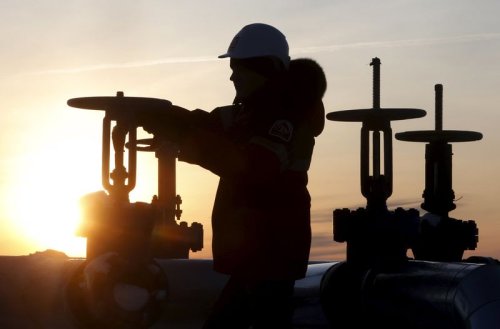 Les prix du pétrole baissent légèrement après l’accord tarifaire USA-Chine