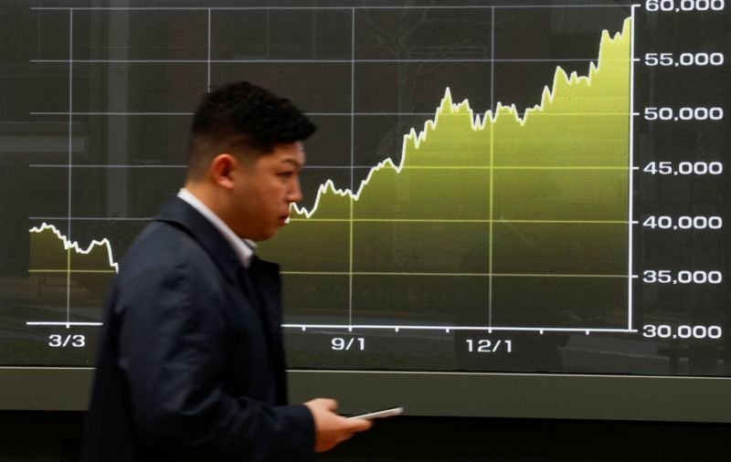 Foreign investors buy Japanese stocks for eighth week on AI rally