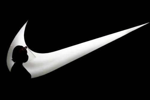 Dick’s rachète Foot Locker : Quelles implications pour l’action Nike ?