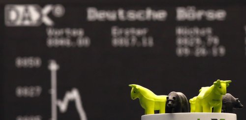 Les indices boursiers européens reculent ; l’économie britannique enregistre une croissance solide au T1