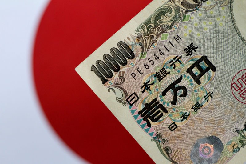 Asia FX steady with weak China data in focus; yen rises on BOJ hike bets