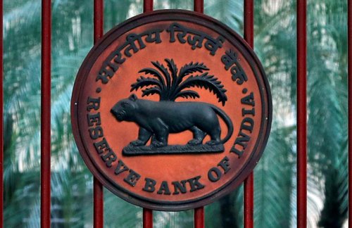 Indische Zentralbank hebt Zinssatz stärker an als erwartet