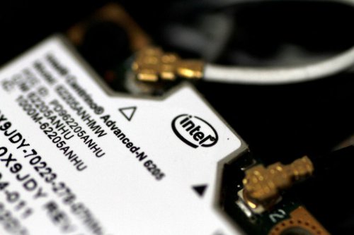Intel unveils in-laptop AI capabilities; targets decentralised data processing
