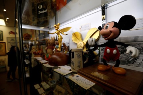 Walt Disney verlängert CEO-Vertrag mit Bob Chapek um drei Jahre Von Investing.com