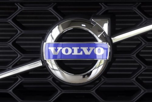 Barclays shuffles European truck stocks: Volvo, Traton, Daimler Truck downgraded