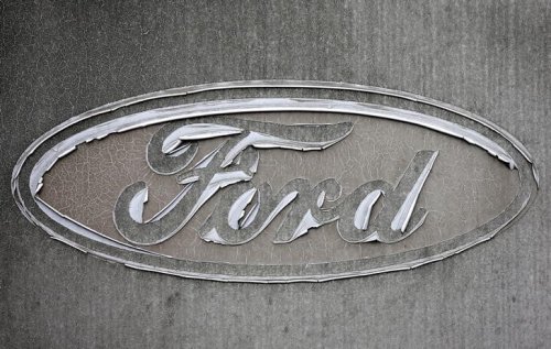 Ford says it will make new SUV in Valencia