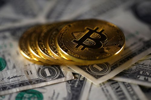 Bitcoin’s Potential Rise to $100K Predicted by Back Before 2024 Halving