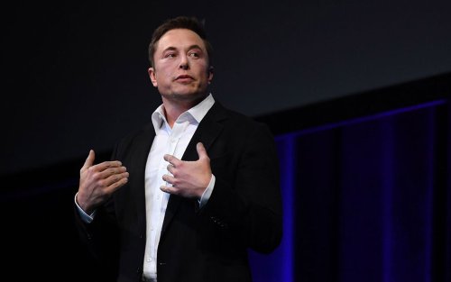 Musk Sells More Tesla (TSLA) Stock Amid Twitter Showdown