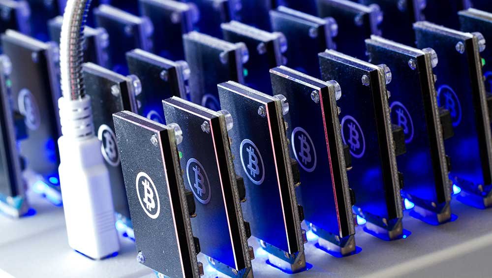 IREN Surges On Australia Data Center Plans, Analyst Shifts Bitcoin Miner Targets