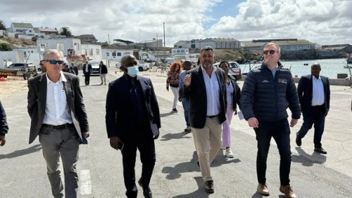 Minister Macpherson and Mayor Truter commit to redeveloping Saldanha Bay harbours