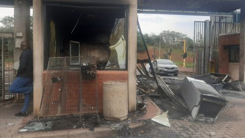Mangosuthu University of Technology students cause R2m worth of damage; 22 arrested for violent protests