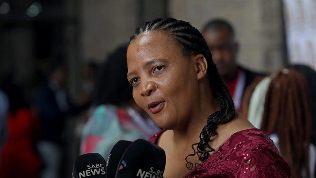 MKP’s Mary Phadi stands firm on sexual harassment claims against Hlophe, says ‘bring a lie-detector if I am lying’