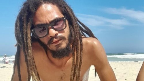 Cape Town artist selling his dreadlocks to fund music career