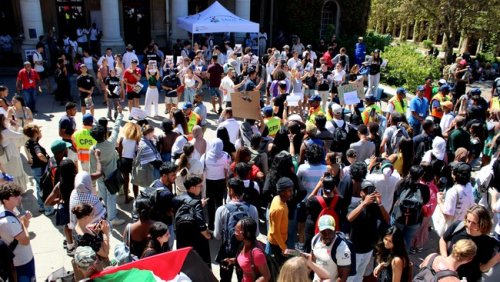UCT pro-Palestine and pro-Israeli students clash during Israeli Apartheid Week