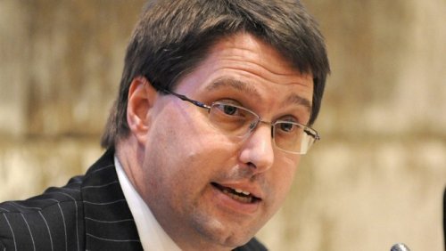 ’Western Cape tourism recovery dealt a blow by UK red list,’ says MEC David Maynier