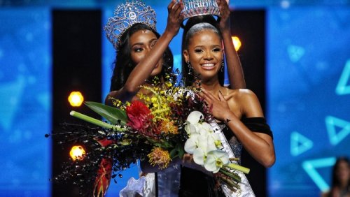South Africans celebrate the new Miss SA 2022 Ndavi Nokeri