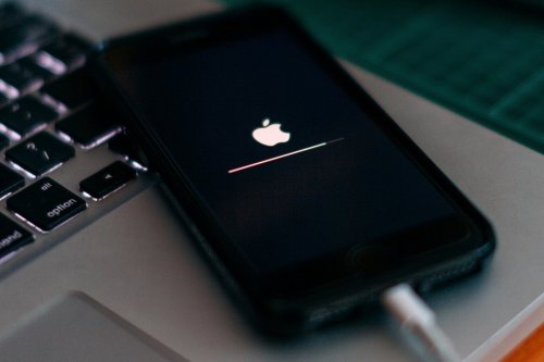 Apple prépare iOS 15.7.2 pour les iPhone plus anciens