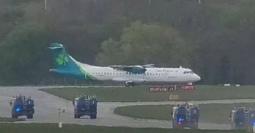 Airport shut after 'suspicious device' found on Aer Lingus plane headed to Ireland