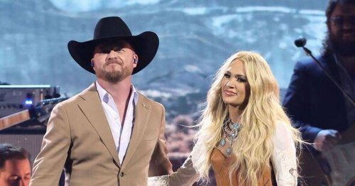 Carrie Underwood fans left shocked and worried after 'unrecognizable' at CMA performance