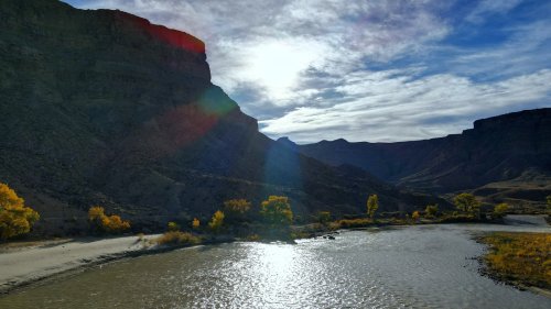 One Of Utah's Cutest Riverfront Cities Is Surrounded By Scenic Canyons Near Three Iconic National Parks